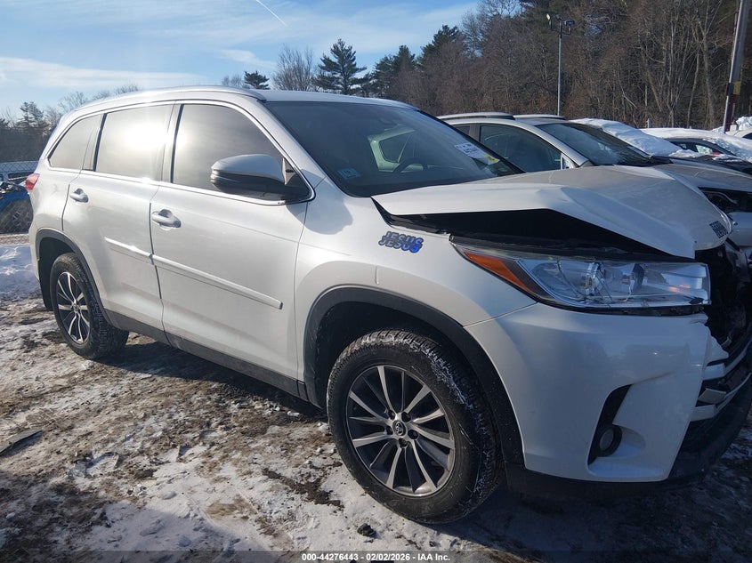 2019 Toyota Highlander VIN 5TDJZRFH9KS562748 IAAI salvage auction — FRONT END, Salvage (New Jersey), sold $11,550 on 2026-07-28 (photo 1)