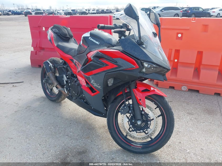2024 Kawasaki Ninja VIN ML5EXGJ1XRDA07672 IAAI salvage auction — ROLLOVER, Salvage Title, sold $1,550 on 2026-07-15 (photo 1)