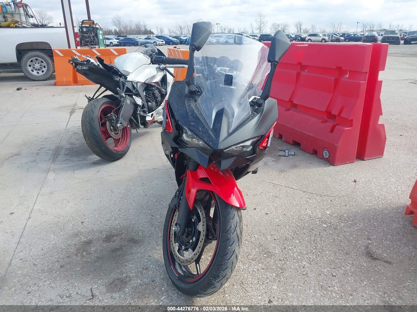 2024 Kawasaki Ninja VIN ML5EXGJ1XRDA07672 IAAI salvage auction — ROLLOVER, Salvage Title, sold $1,550 on 2026-07-15 (photo 5)
