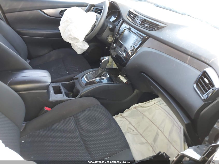 2021 Nissan Rogue VIN JN1BJ1AV8MW303121 IAAI salvage auction — RIGHT FRONT, Salvage - Greater Than 75% (Maryland), sold $925 on 2026-07-24 (photo 5)