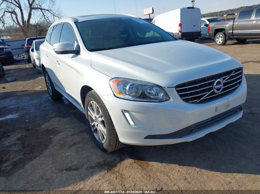 2015 Volvo Xc60 VIN YV440MDKXF2720873 IAAI salvage auction — LEFT FRONT, Original (Texas), sold $3,050 on 2026-07-08 (photo 1)