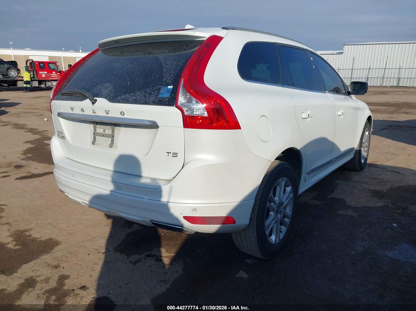 2015 Volvo Xc60 VIN YV440MDKXF2720873 IAAI salvage auction — LEFT FRONT, Original (Texas), sold $3,050 on 2026-07-08 (photo 4)