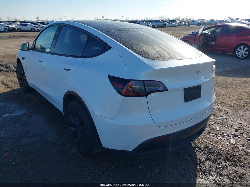 2024 Tesla Model y VIN 7SAYGDED1RA333873 IAAI salvage auction — FRONT END, Salvage Title, sold $10,200 on 2026-07-22 (photo 3)