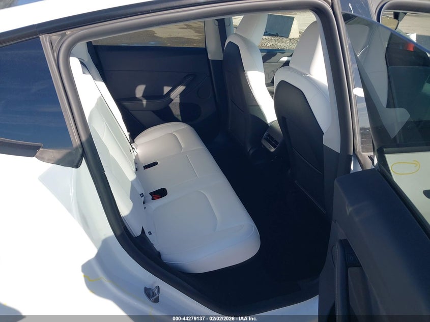 2024 Tesla Model y VIN 7SAYGDED1RA333873 IAAI salvage auction — FRONT END, Salvage Title, sold $10,200 on 2026-07-22 (photo 8)