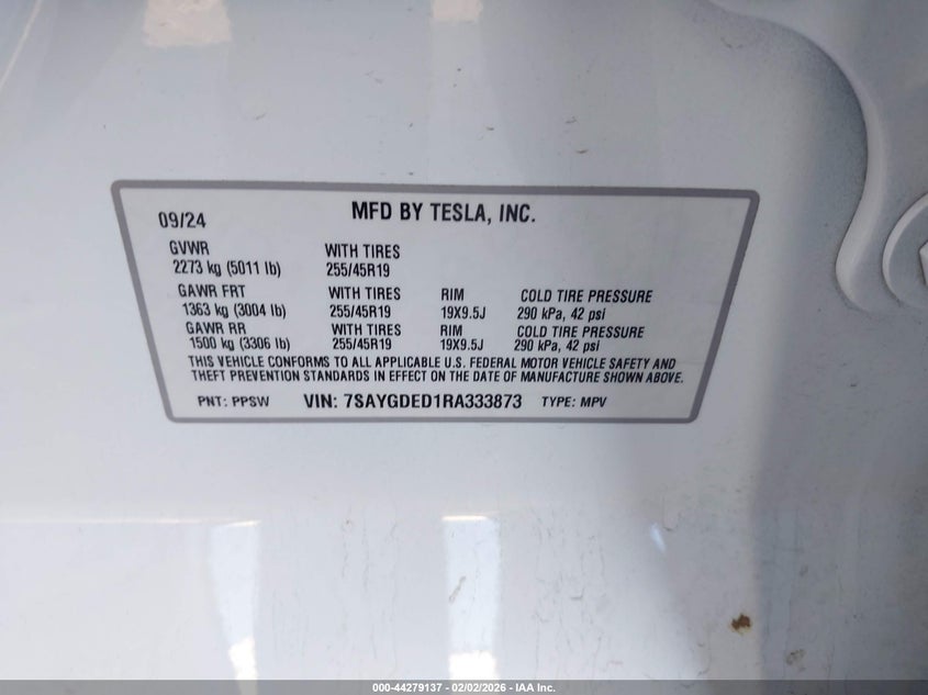 2024 Tesla Model y VIN 7SAYGDED1RA333873 IAAI salvage auction — FRONT END, Salvage Title, sold $10,200 on 2026-07-22 (photo 9)