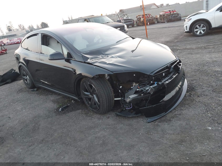 2026 Tesla Model x VIN 7SAXCBE50TF475114 — IAAI salvage auction photo