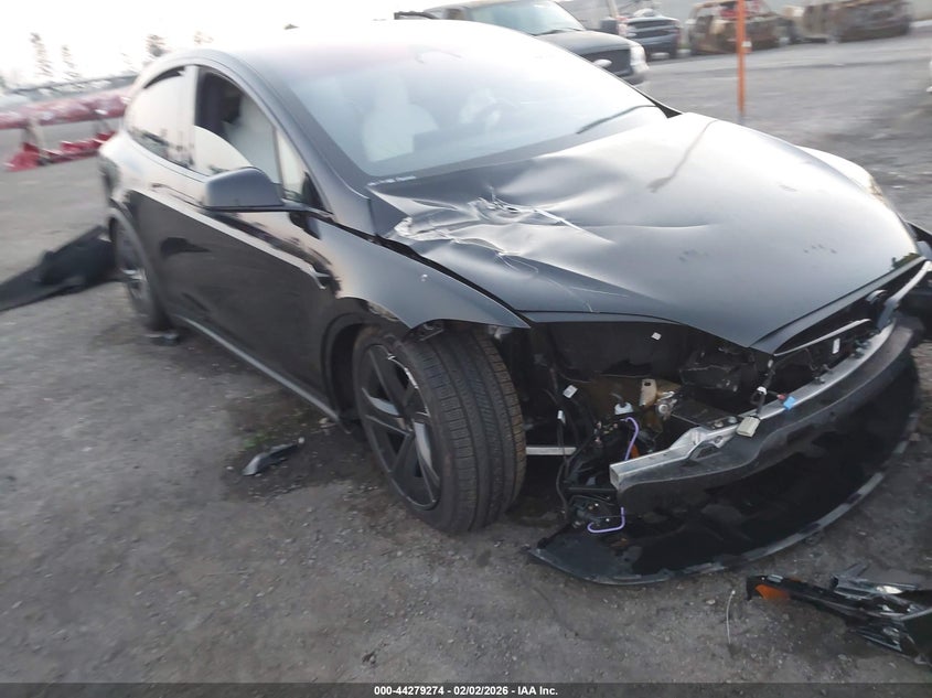 2026 Tesla Model x VIN 7SAXCBE50TF475114 IAAI salvage auction — RIGHT FRONT, Clear (California), sold $60,250 on 2026-08-18 (photo 6)