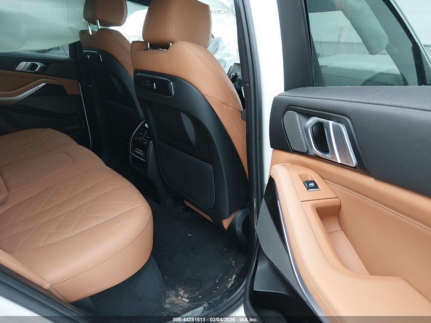 2025 BMW X5 VIN 5UX23EU06S9W83505 IAAI salvage auction — Front End, Salvage (Illinois), sold $26,250 on 2026-04-09 (photo 8)