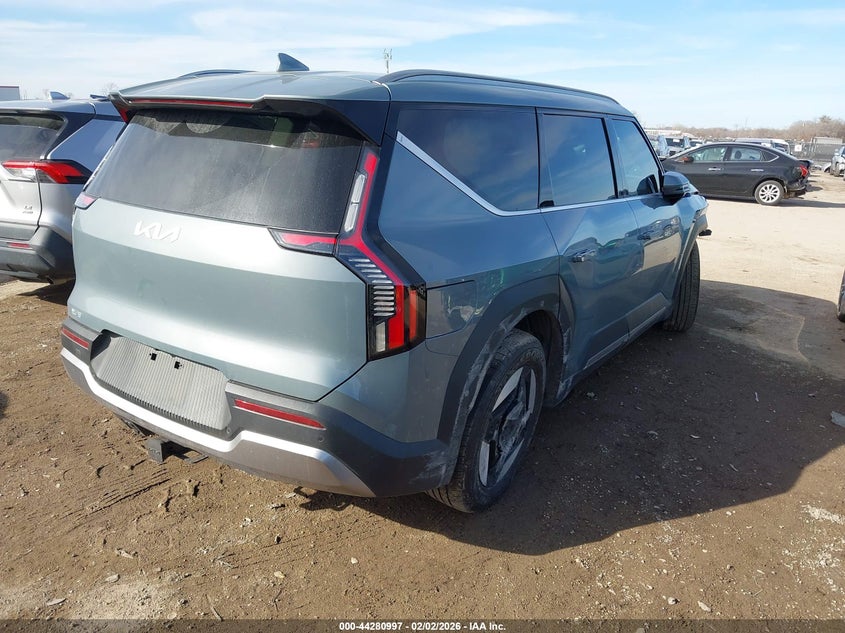 2024 Kia Ev9 VIN KNDAFFS55R6037165 IAAI salvage auction — FRONT END, Salvage (Texas), sold $14,200 on 2026-07-30 (photo 4)