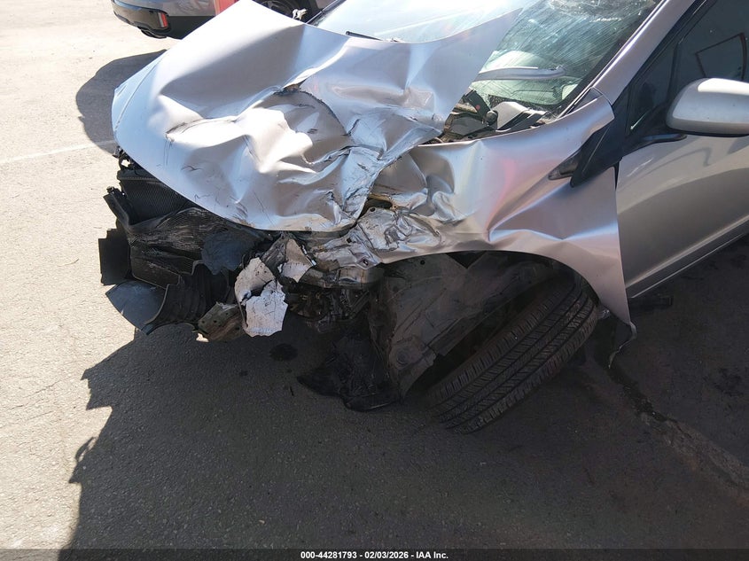 2010 Honda Insight VIN JHMZE2H55AS031608 IAAI salvage auction — FRONT END, Salvage (California), sold $25 on 2026-07-23 (photo 6)