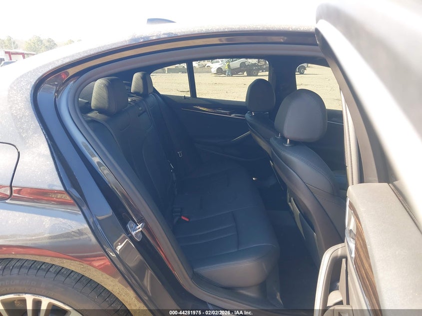 2019 BMW 5er VIN WBAJA7C56KWW28546 IAAI salvage auction — FRONT END, Salvage - Greater Than 75% (Maryland), sold $9,600 on 2026-07-21 (photo 8)