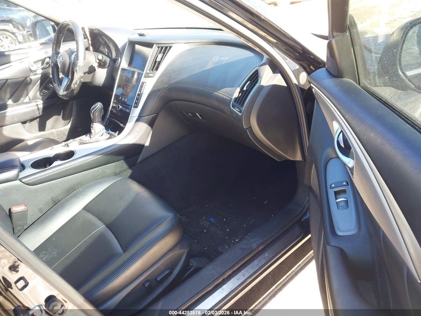 2020 Infiniti Q50 VIN JN1EV7AR2LM250059 IAAI salvage auction — LEFT FRONT, Salvage Title, sold $1,650 on 2026-07-21 (photo 5)
