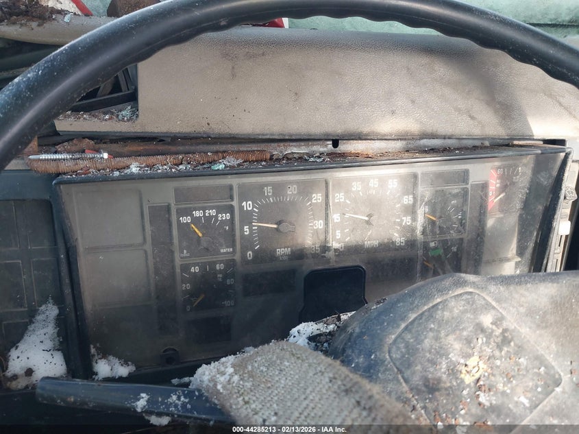 1993 International 4000 series VIN 1HTSDPPN7PH530150 IAAI salvage auction — ROLLOVER, Bill Of Sale (New York), sold $150 on 2026-09-25 (photo 6)