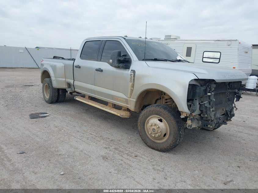 2024 Ford F350 VIN 1FT8W3DM8REC61716 — IAAI salvage auction photo