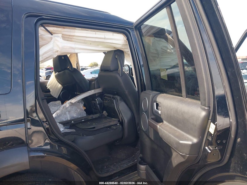 2006 Land rover Lr3 VIN SALAD24496A353835 IAAI salvage auction — ROLLOVER, Salvage (Nevada), sold $400 on 2026-07-14 (photo 8)