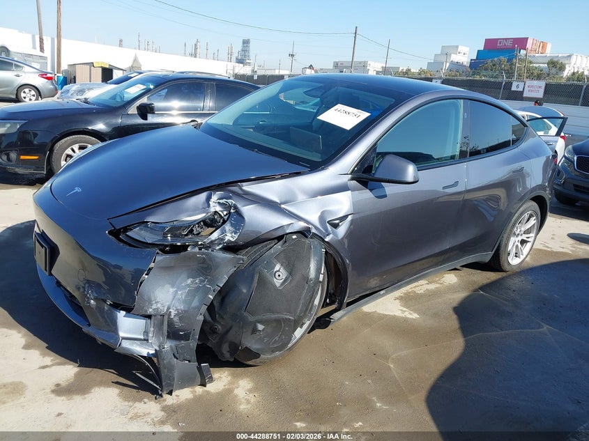 2023 Tesla Model y VIN 7SAYGDEE3PF866008 IAAI salvage auction — LEFT FRONT, Salvage (California), sold $11,300 on 2026-07-22 (photo 6)