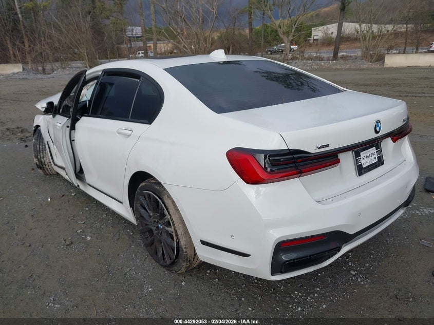 2022 BMW 7er VIN WBA7U2C05NCG83278 IAAI salvage auction — FRONT END, Salvage (Ohio), sold $7,950 on 2026-07-28 (photo 3)