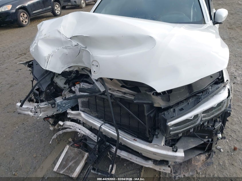 2022 BMW 7er VIN WBA7U2C05NCG83278 IAAI salvage auction — FRONT END, Salvage (Ohio), sold $7,950 on 2026-07-28 (photo 6)
