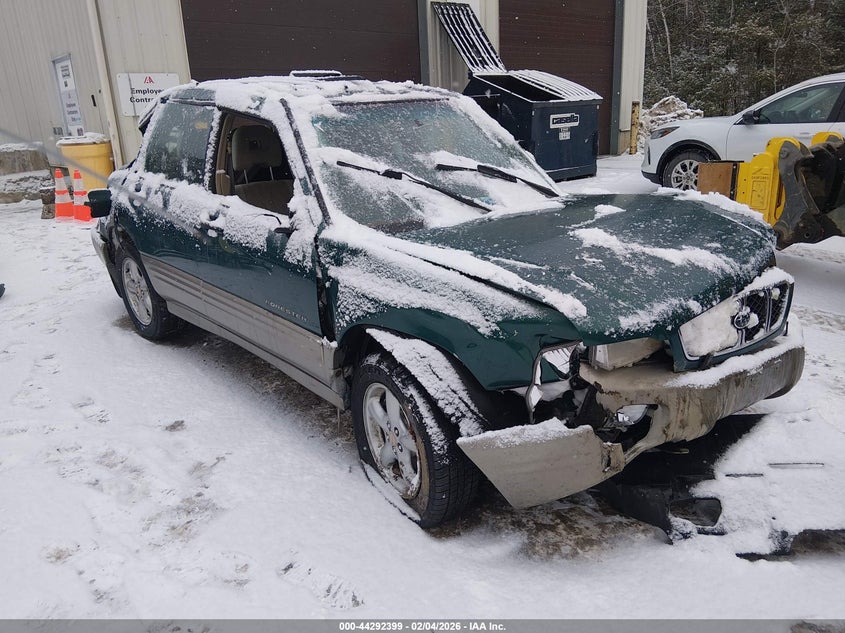 2001 Subaru Forester VIN JF1SF65591H757776 IAAI salvage auction — ROLLOVER, Salvage (New Hampshire), sold $25 on 2026-07-16 (photo 1)