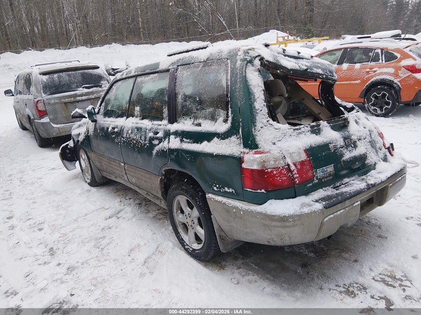 2001 Subaru Forester VIN JF1SF65591H757776 IAAI salvage auction — ROLLOVER, Salvage (New Hampshire), sold $25 on 2026-07-16 (photo 3)