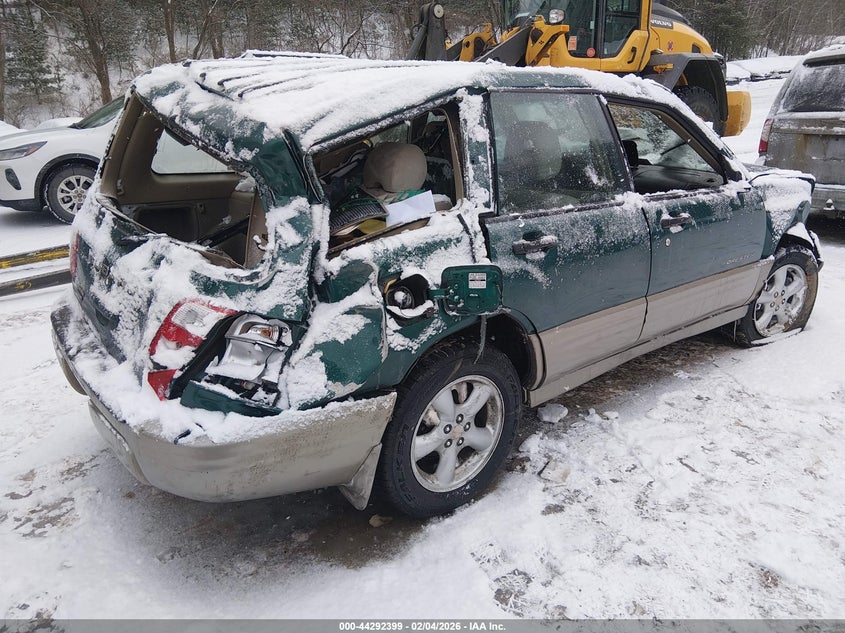 2001 Subaru Forester VIN JF1SF65591H757776 IAAI salvage auction — ROLLOVER, Salvage (New Hampshire), sold $25 on 2026-07-16 (photo 4)