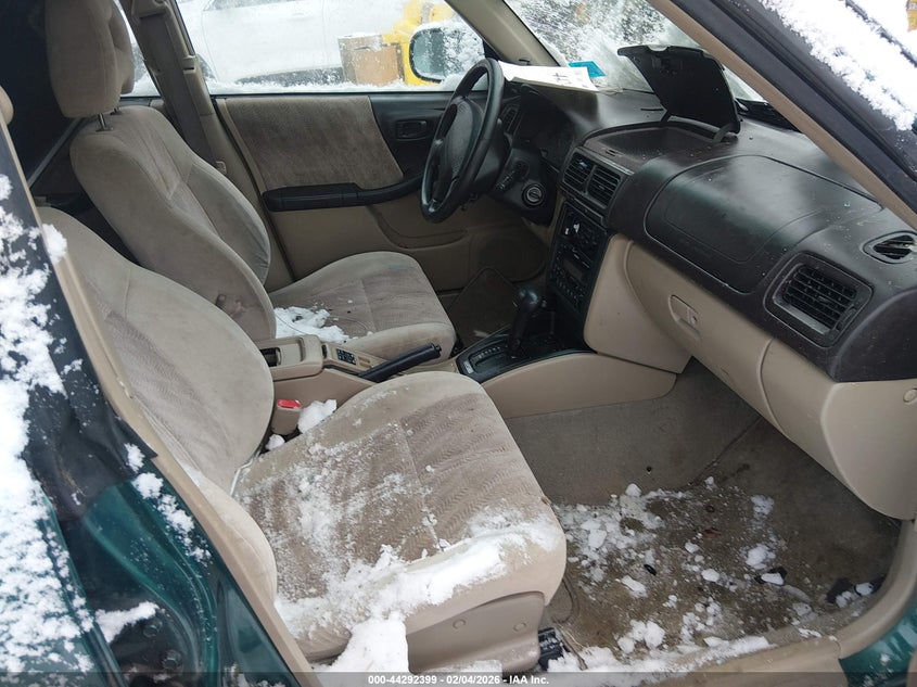 2001 Subaru Forester VIN JF1SF65591H757776 IAAI salvage auction — ROLLOVER, Salvage (New Hampshire), sold $25 on 2026-07-16 (photo 5)
