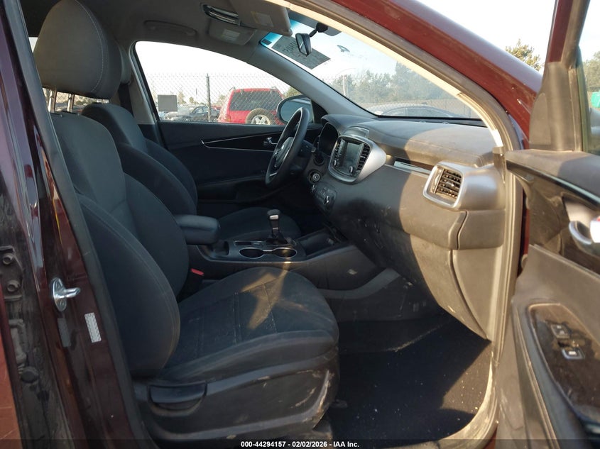 2020 Kia Sorento VIN 5XYPG4A31LG629274 IAAI salvage auction — RIGHT SIDE, Salvage (California), sold $925 on 2026-07-29 (photo 5)
