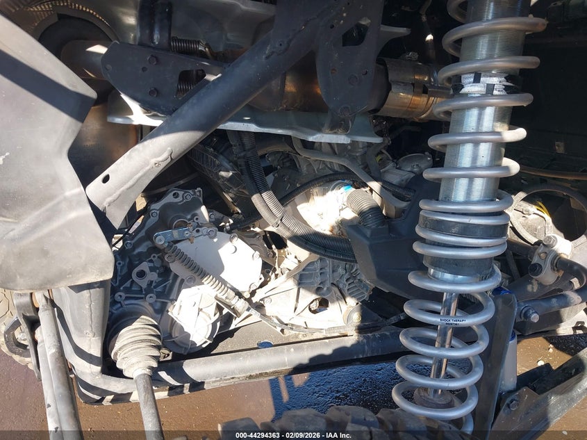 2022 Can-am/ brp Maverick VIN 3JBVXAV2XNE000493 IAAI salvage auction — ROLLOVER, Salvage (California), sold $10,400 on 2026-08-04 (photo 8)