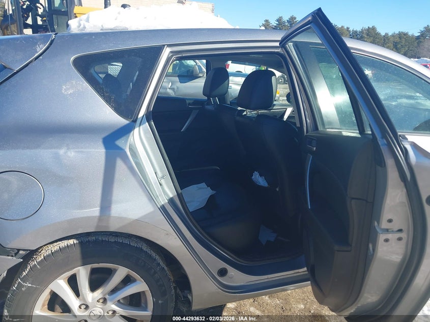 2012 Mazda 3 VIN JM1BL1M83C1697880 IAAI salvage auction — REAR END, Salvage (Massachusetts), sold $425 on 2026-07-24 (photo 8)