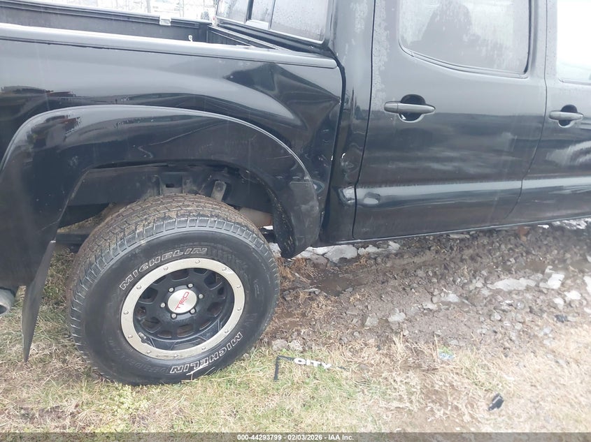 2013 Toyota Tacoma VIN 5TFLU4EN1DX073534 IAAI salvage auction — RIGHT SIDE, Salvage Title, sold $7,925 on 2026-07-09 (photo 6)