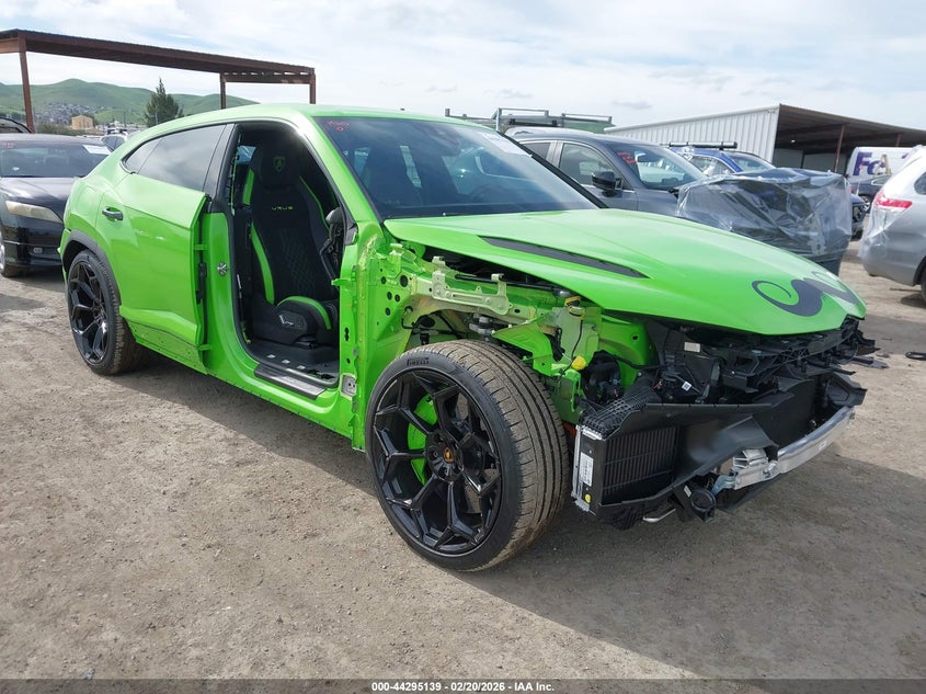 2024 Lamborghini Urus VIN ZPBUC3ZLXRLA34314 IAAI salvage auction — FRONT END, Salvage (California), sold $179,500 on 2026-09-10 (photo 1)