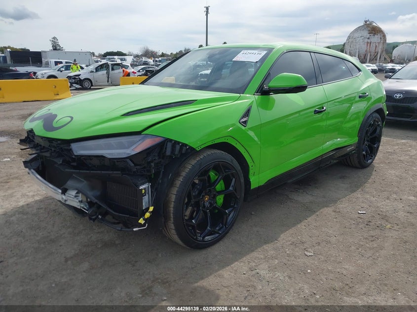 2024 Lamborghini Urus VIN ZPBUC3ZLXRLA34314 IAAI salvage auction — FRONT END, Salvage (California), sold $179,500 on 2026-09-10 (photo 2)
