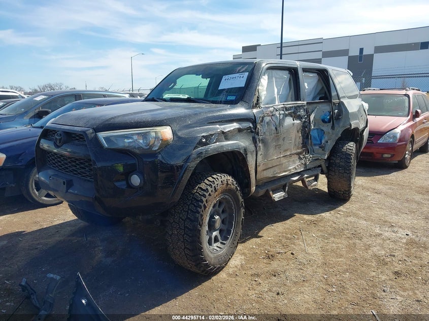 2017 Toyota 4runner VIN JTEBU5JR0H5433819 IAAI salvage auction — SIDE, Original (Texas), sold $9,050 on 2026-07-21 (photo 2)