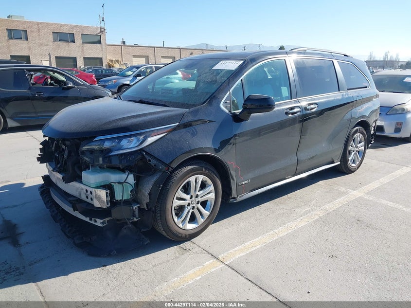 2021 Toyota Sienna VIN 5TDDSKFC6MS006865 IAAI salvage auction — FRONT & REAR, Salvage Title, sold $12,150 on 2026-07-20 (photo 2)