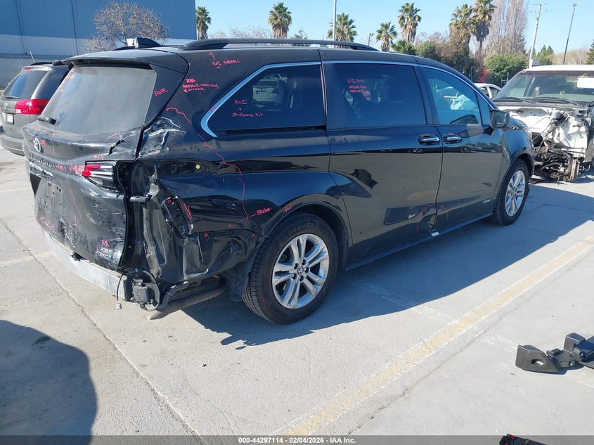 2021 Toyota Sienna VIN 5TDDSKFC6MS006865 IAAI salvage auction — FRONT & REAR, Salvage Title, sold $12,150 on 2026-07-20 (photo 4)