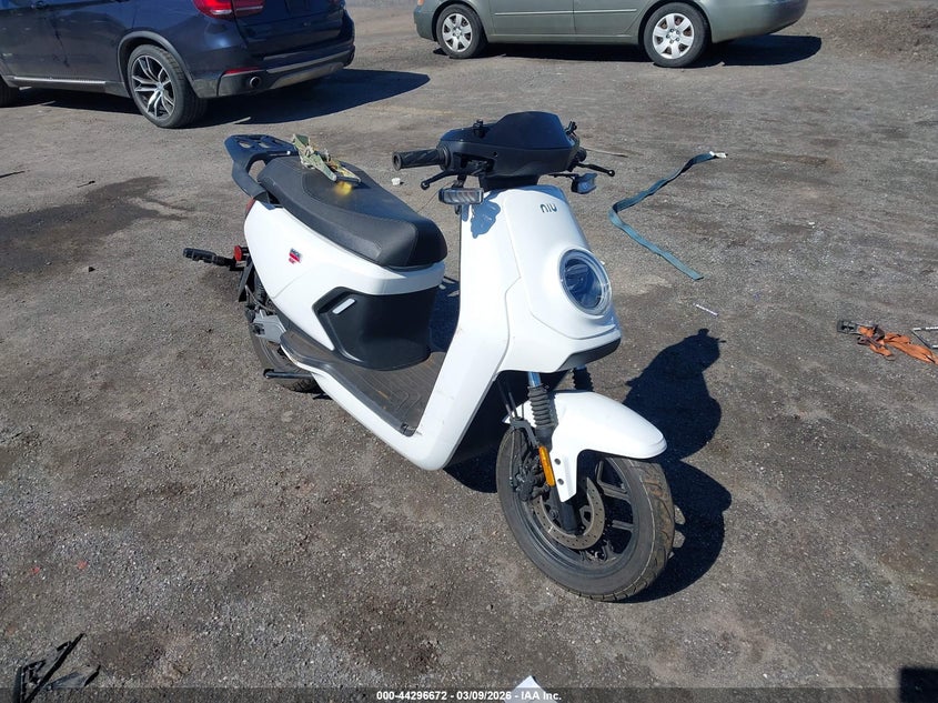 2022 VIN HA6M1T4A7N3000028 IAAI salvage auction — FRONT END, Salvage Title, sold $100 on 2026-07-14 (photo 1)