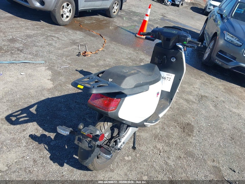 2022 VIN HA6M1T4A7N3000028 IAAI salvage auction — FRONT END, Salvage Title, sold $100 on 2026-07-14 (photo 4)