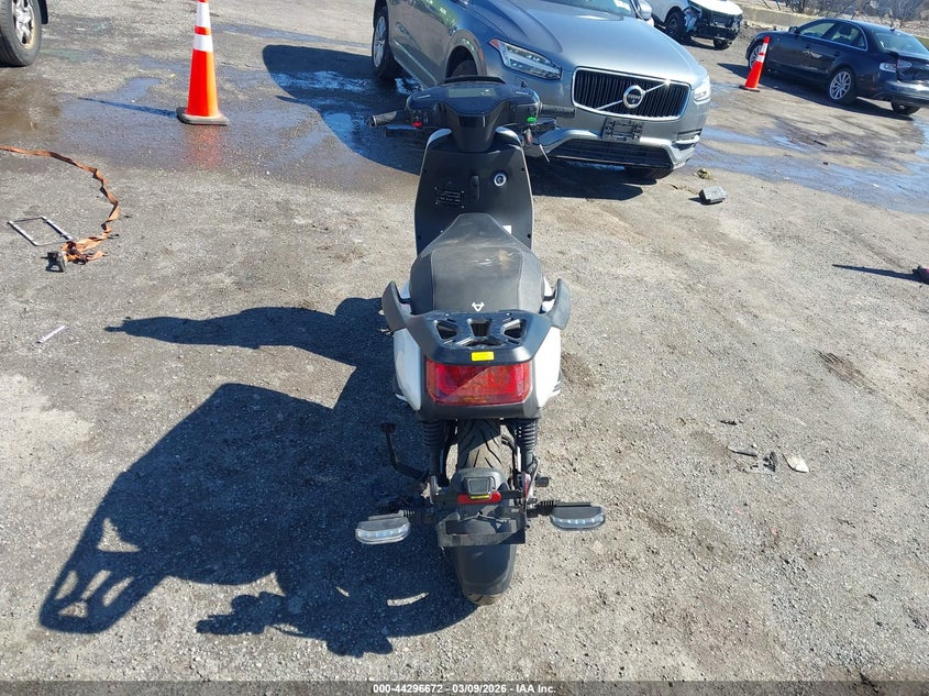 2022 VIN HA6M1T4A7N3000028 IAAI salvage auction — FRONT END, Salvage Title, sold $100 on 2026-07-14 (photo 6)