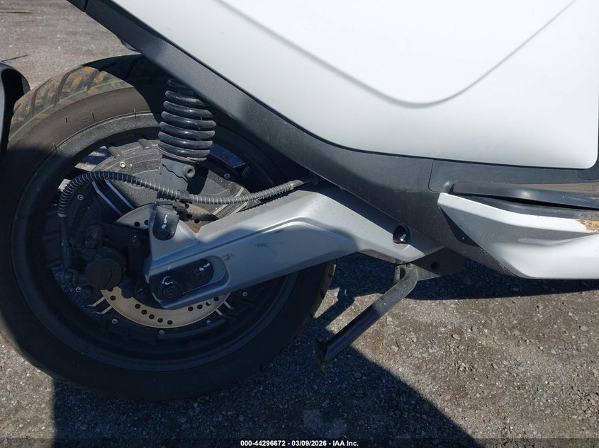2022 VIN HA6M1T4A7N3000028 IAAI salvage auction — FRONT END, Salvage Title, sold $100 on 2026-07-14 (photo 8)