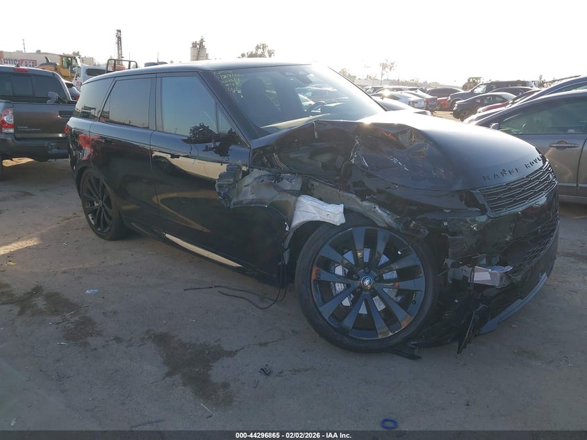 2025 Land rover Range rover sport VIN SAL1L9FU2SA483362 IAAI salvage auction — FRONT END, Salvage (California), sold $43,600 on 2026-07-13 (photo 1)
