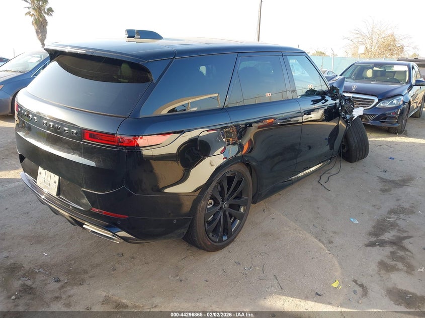 2025 Land rover Range rover sport VIN SAL1L9FU2SA483362 IAAI salvage auction — FRONT END, Salvage (California), sold $43,600 on 2026-07-13 (photo 4)