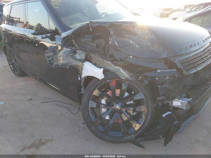 2025 Land rover Range rover sport VIN SAL1L9FU2SA483362 IAAI salvage auction — FRONT END, Salvage (California), sold $43,600 on 2026-07-13 (photo 6)