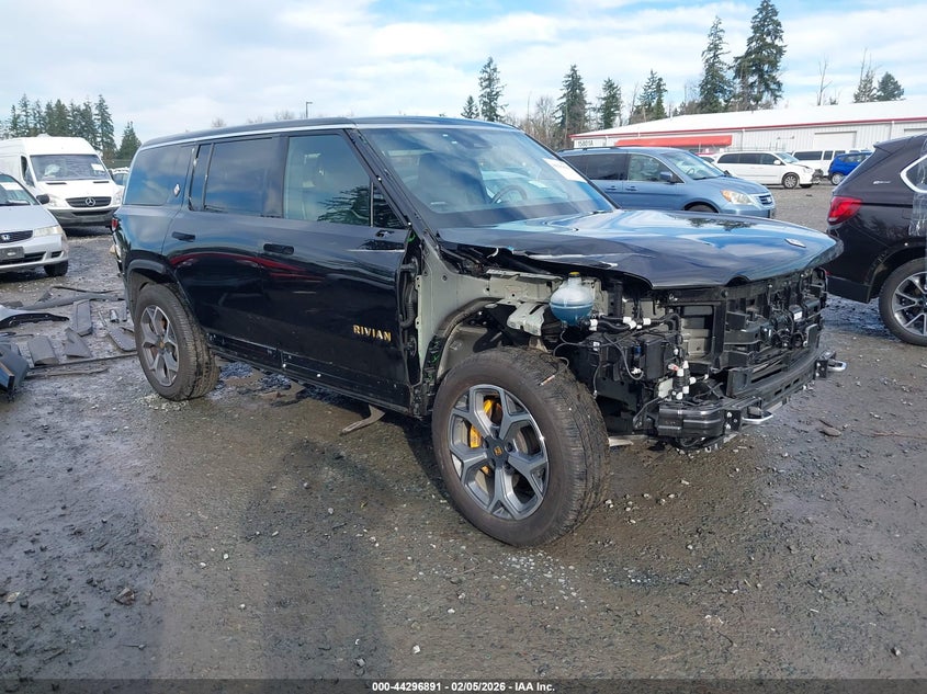 2023 Rivian R1s VIN 7PDSGABA9PN013254 — IAAI salvage auction photo
