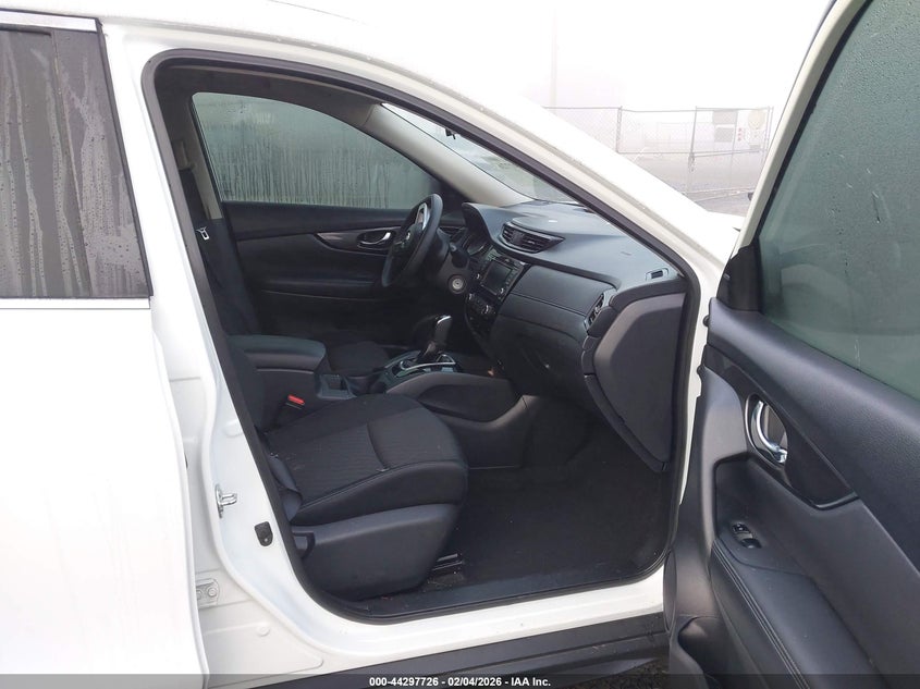 2018 Nissan Rogue VIN KNMAT2MV2JP553447 IAAI salvage auction — EXTERIOR BURN, Salvage Title, sold $3,150 on 2026-07-13 (photo 5)