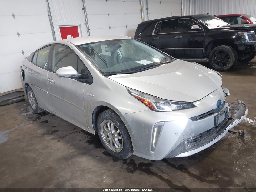 2019 Toyota Prius VIN JTDL9RFUXK3002762 IAAI salvage auction — FRONT & REAR, Salvage (Minnesota), sold $4,350 on 2026-07-08 (photo 1)