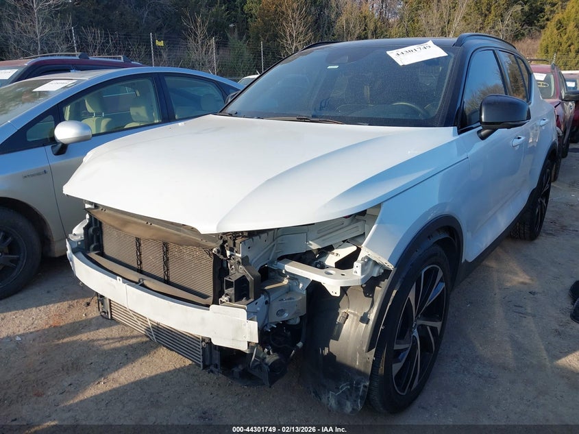 2022 Volvo Xc40 VIN YV4AC2HM2N2642873 IAAI salvage auction — FRONT END, Salvage (Oklahoma), sold $6,400 on 2026-08-06 (photo 2)