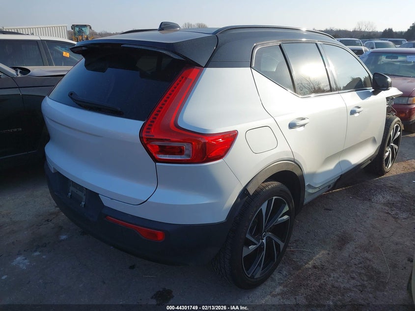 2022 Volvo Xc40 VIN YV4AC2HM2N2642873 IAAI salvage auction — FRONT END, Salvage (Oklahoma), sold $6,400 on 2026-08-06 (photo 4)