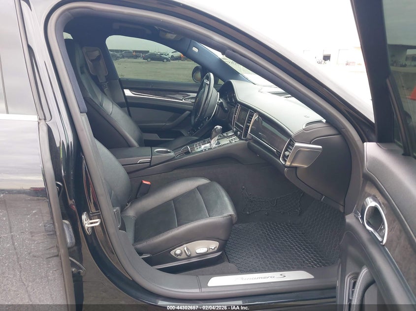 2013 Porsche Panamera VIN WP0AB2A73DL060283 IAAI salvage auction — FRONT END, Salvage (Texas), sold $3,350 on 2026-07-29 (photo 5)