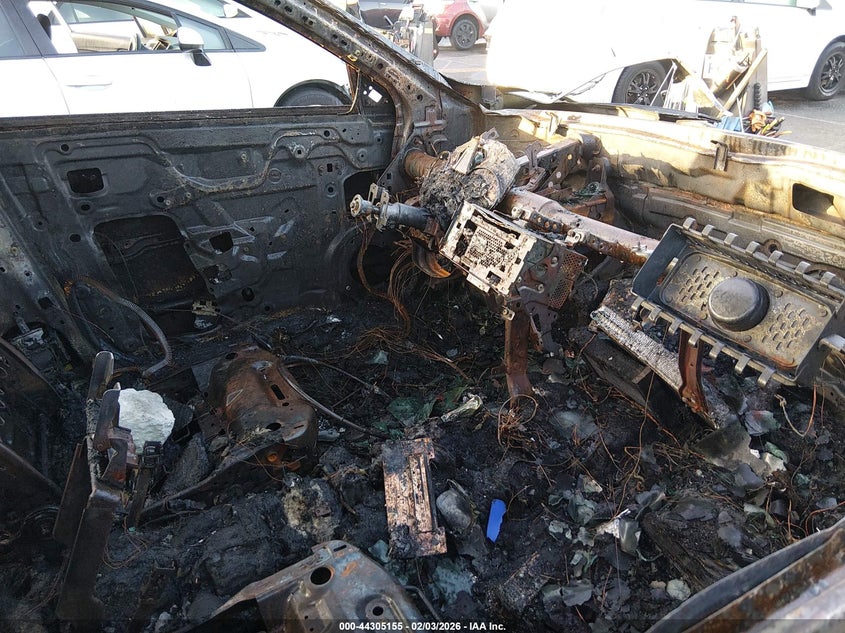 2015 Nissan Altima VIN 1N4AL3AP5FC220210 IAAI salvage auction — ENGINE BURN, Salvage Title, sold $175 on 2026-07-09 (photo 5)