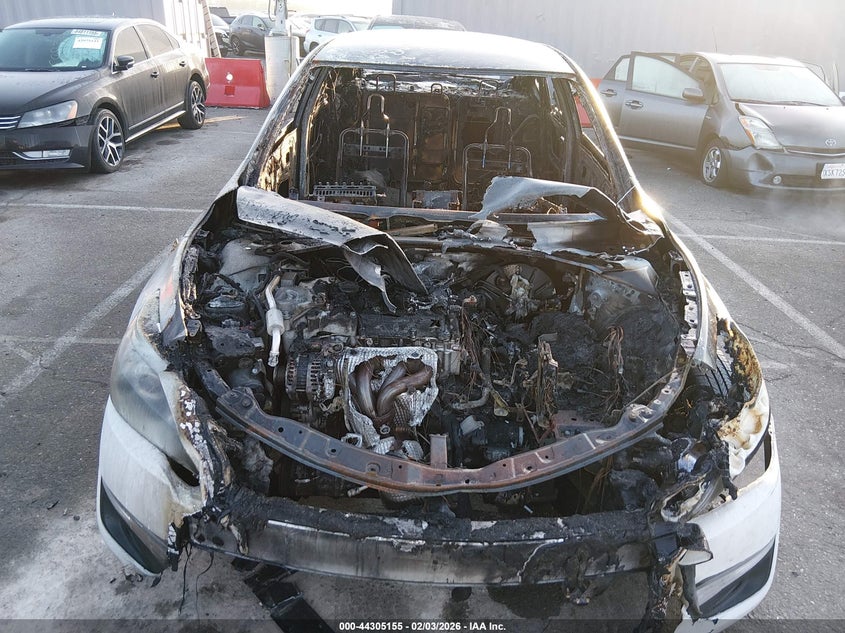 2015 Nissan Altima VIN 1N4AL3AP5FC220210 IAAI salvage auction — ENGINE BURN, Salvage Title, sold $175 on 2026-07-09 (photo 6)
